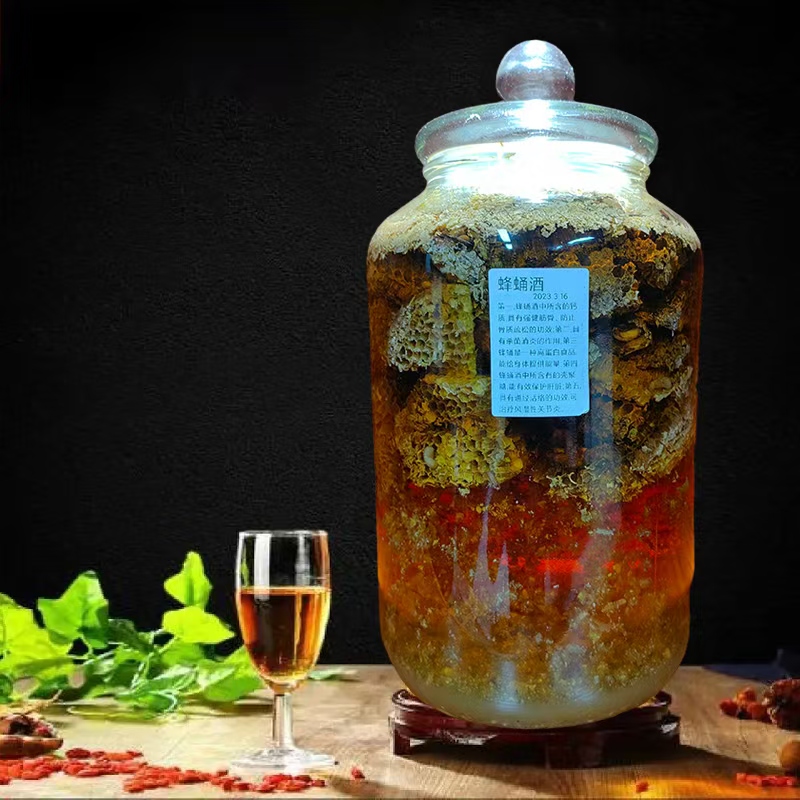 蜂蛹泡酒.jpg